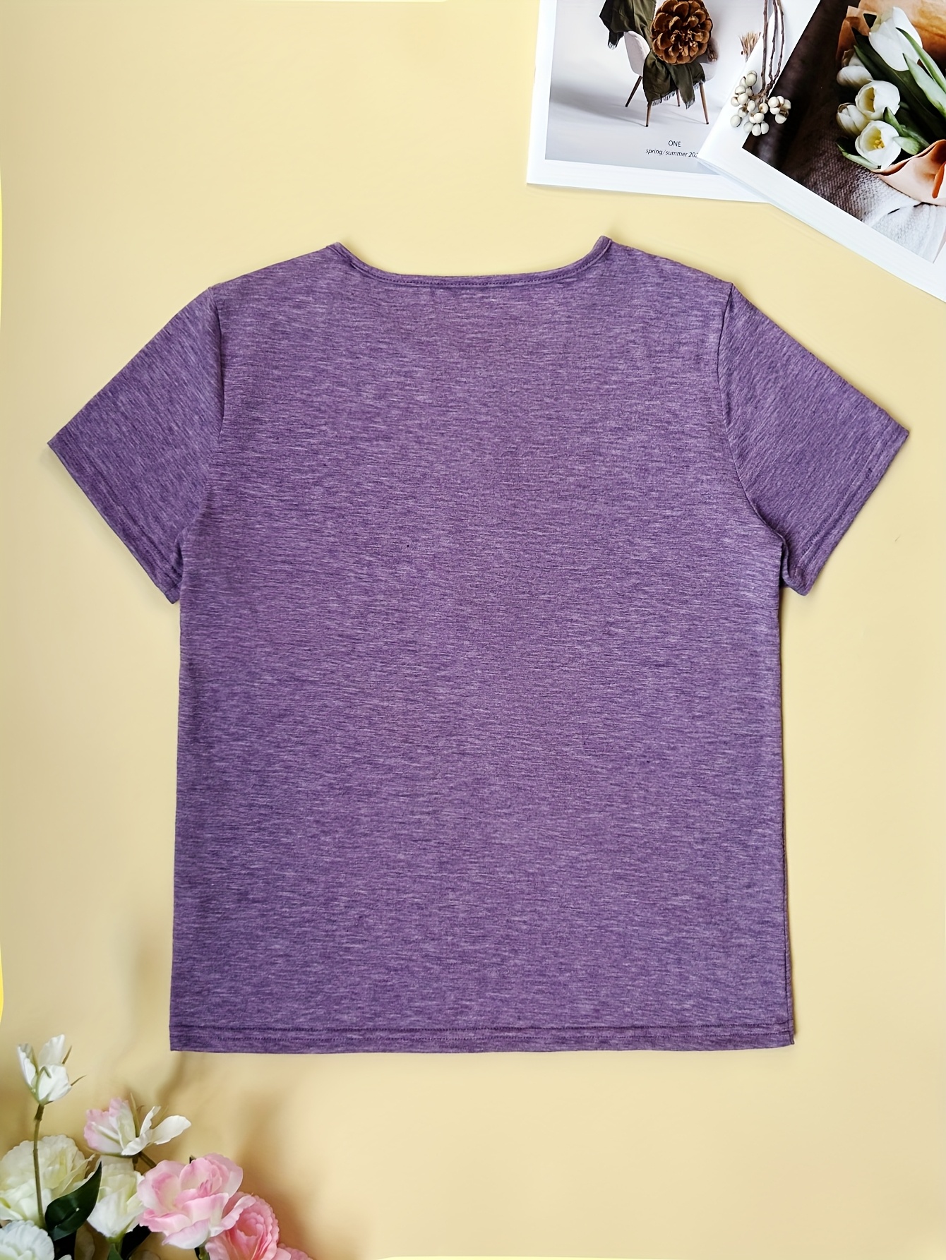 Women'S Elegant V-Neck Short Sleeve T-Shirt with Zipper Detail - High Stretch, All-Over Print, Short Sleeve Tee for Spring/Summer/Fall