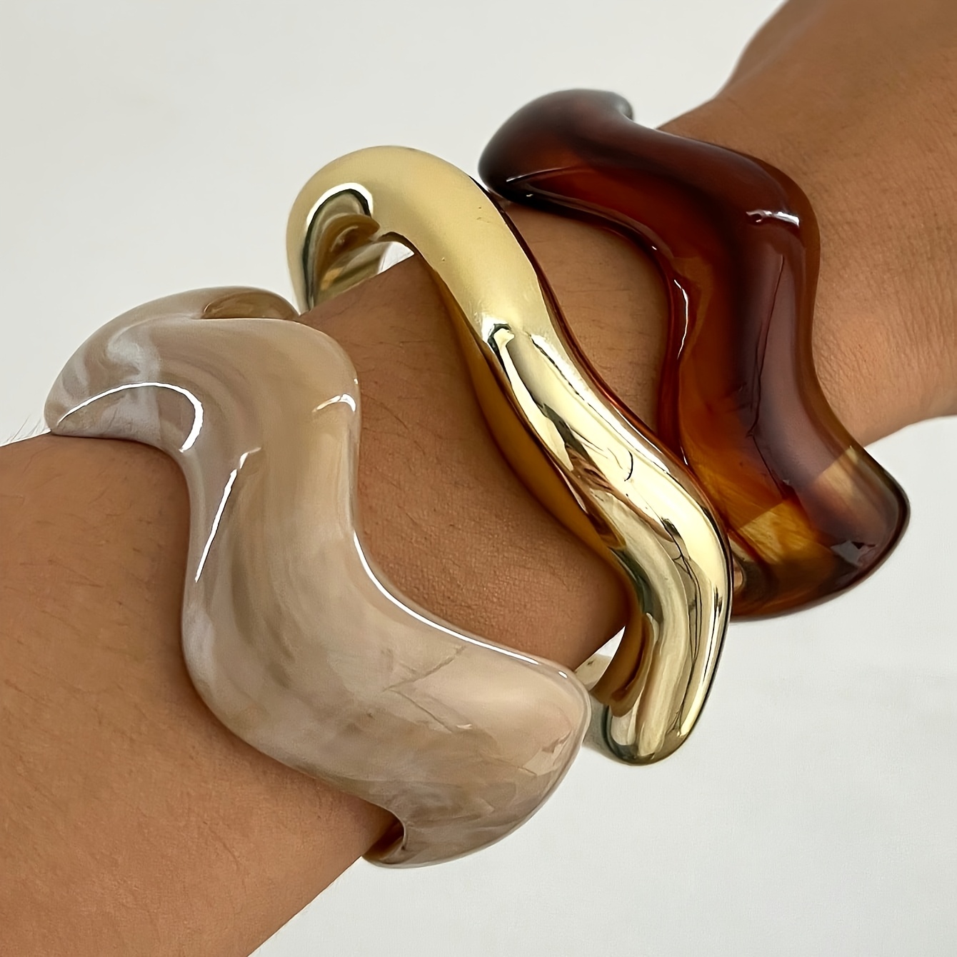 Image of 3pcs Set Of Stylish And Elegant Wave Bracelets, Suitable For Daily Wear, Banquets/parties, Travel, Vacations, Beach Sunbathing, Festivals, And Other Occasions. Ideal As A Holiday Or Birthday Gift For