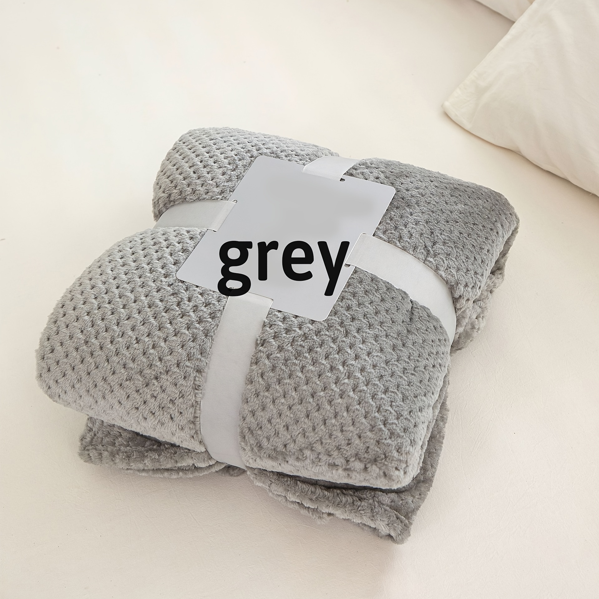 TEMU Dog Blanket - Cat Blanket - Personalised Dog Blanket - Puppy Blanket - Paw Print Blanket - Super Soft Pet Blanket - Embroidered Blanket