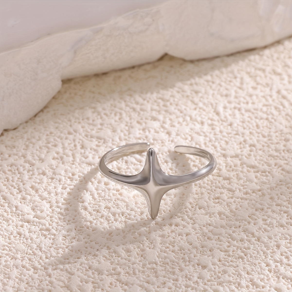TEMU Bague 1 pièce en acier inoxydable ajourée d' à branches en dimensions, une bague réglable simple et pour femme avec un éclat métallique et un