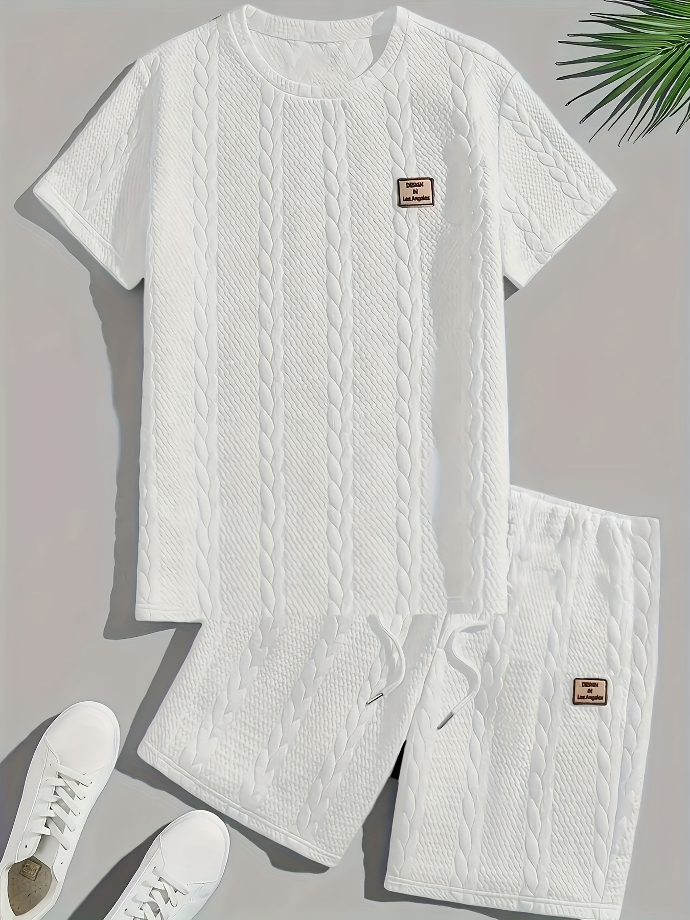 Men'S Two-Piece Outfit Featuring a Solid Color Jacquard T-Shirt And Shorts, Designed with a Regular Round Neck And Short Sleeves, Perfect for Summer Wear