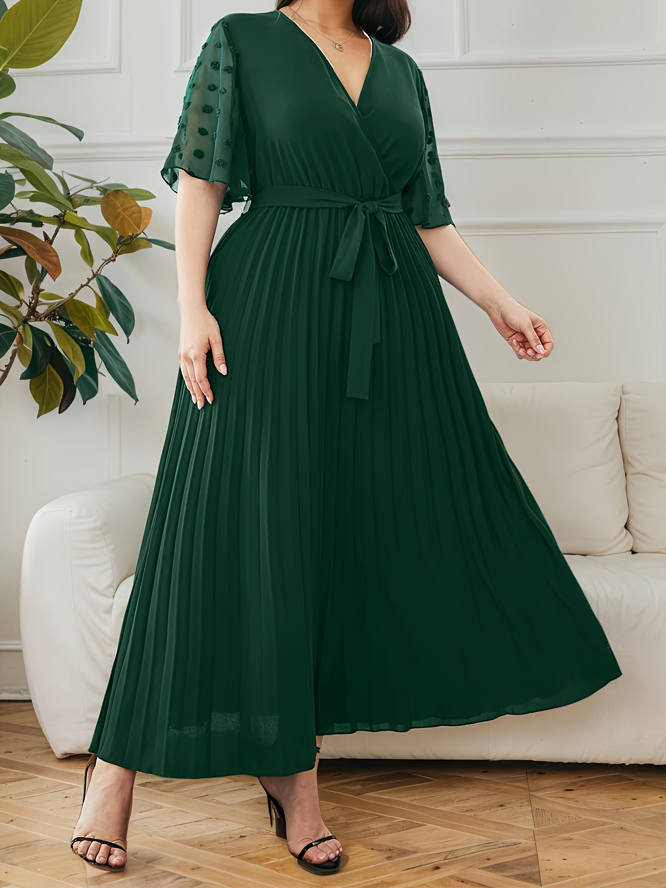 Plus Size, Women's Elegant V-Neck Dress - Formal & * Outfit, Non-Stretchy  Fabric, Flattering Fit for Everyday & * - Plus Size Friendly * Fitted Upper  Silhouette * Breathable Fabric, Stylish Ladies