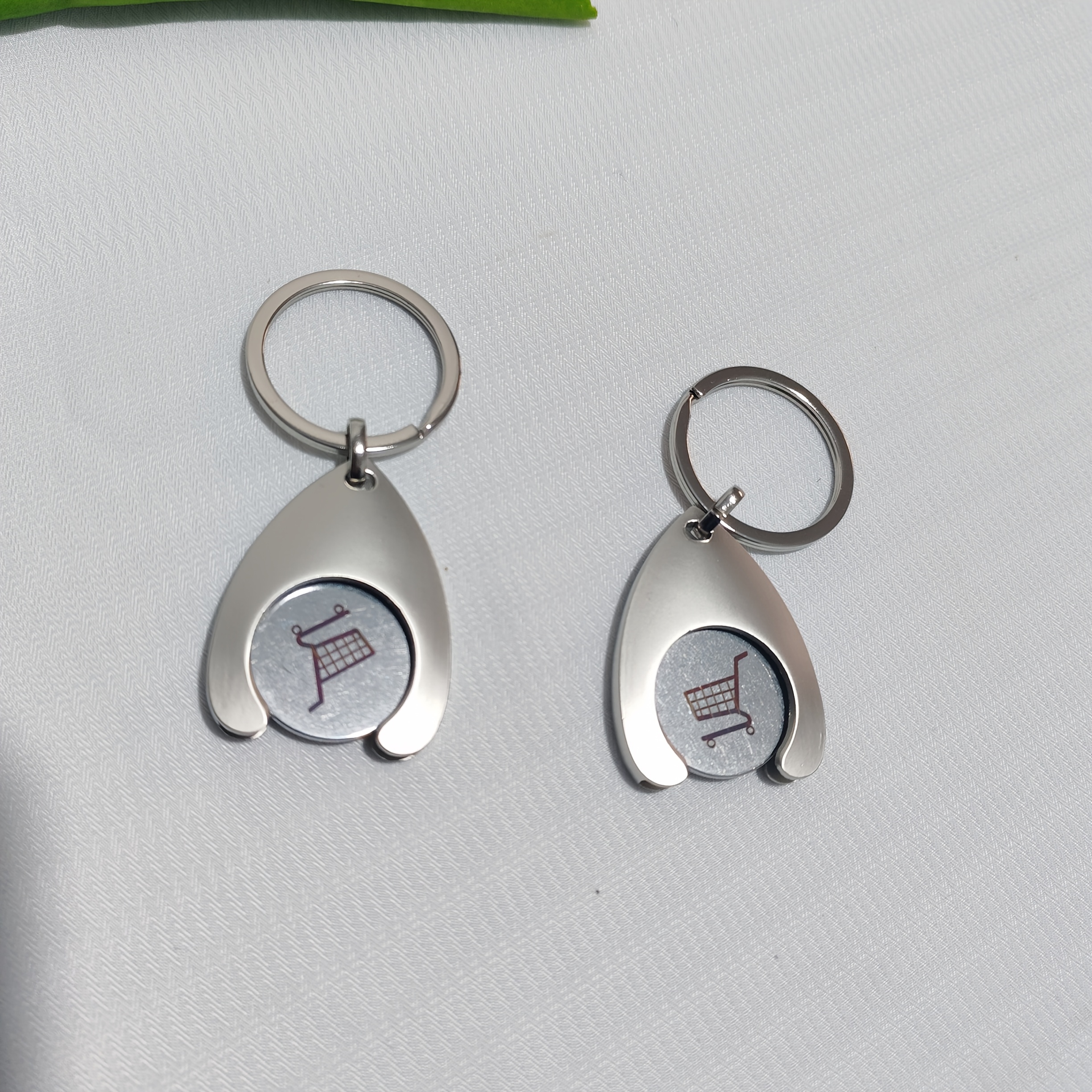 2pcs Shopping Cart Token Keychain, Compact Portable Shopping Cart Keychain, Cute And Durable Shopping Cart Keychain For Supermarket Lock And Unlock, Party Favors