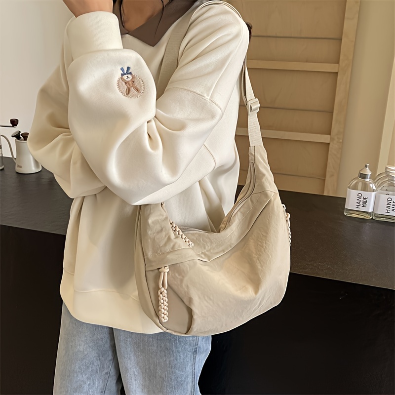 

Sac Bandoulière Chic en Nylon pour Femme - Sac à Épaule Spacieux en Forme de Dumpling avec Fermeture Éclair, Parfait pour le Travail et les Sorties