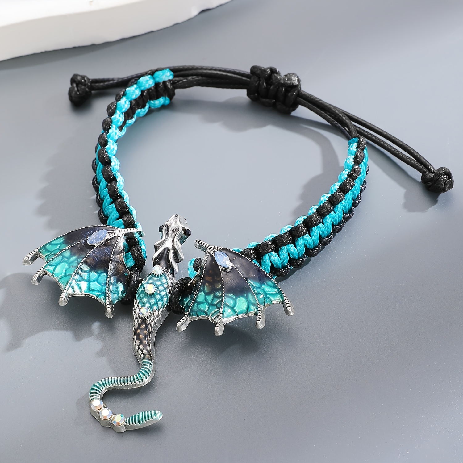 A Vintage-style Creative Cartoon -knitted Adjustable Bracelet, Suitable For Men And Women, Versatile For Casual Wear And Festive Gifts