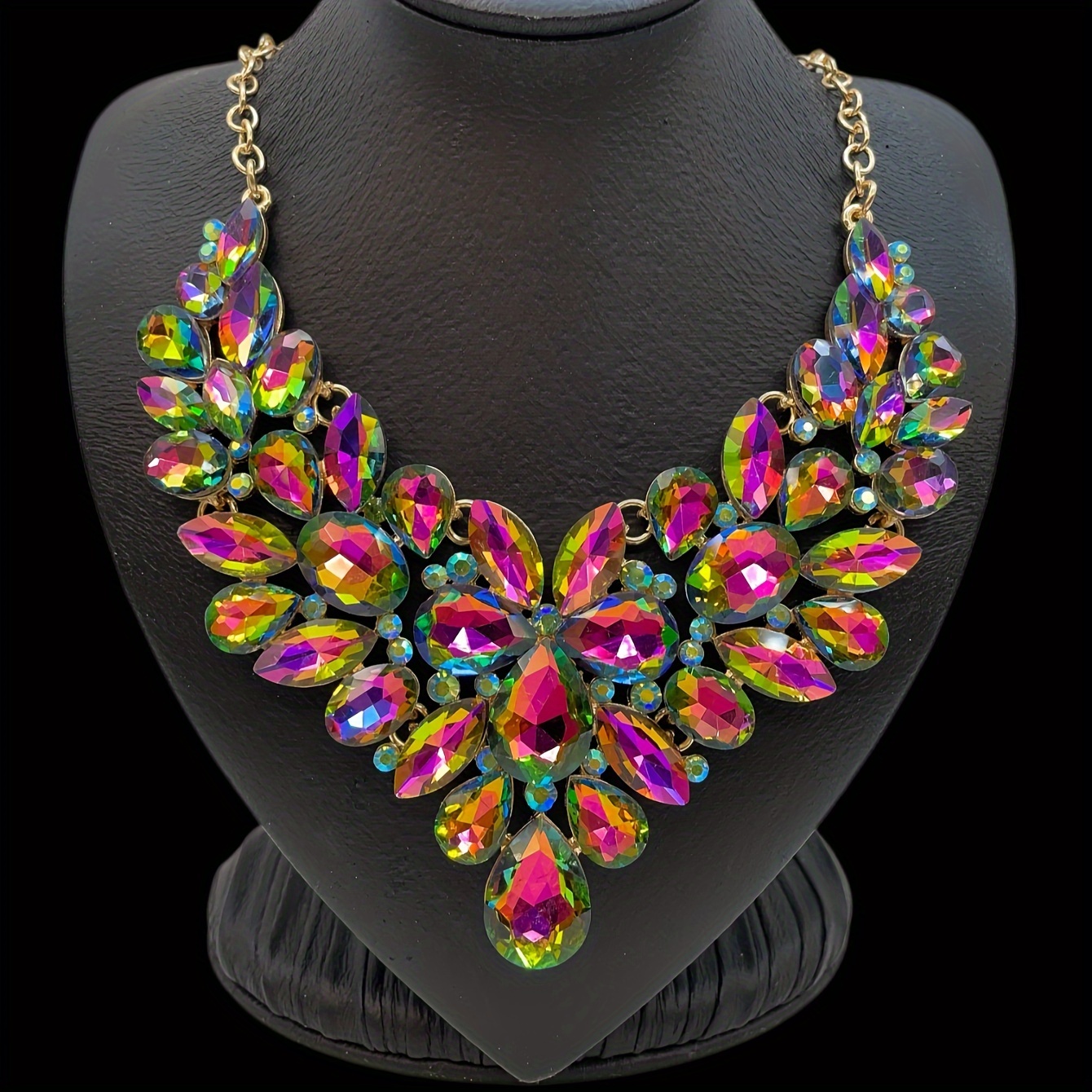 

Iced Out Shiny Colorful Faux Crystal Bib Necklace Statement Zinc Alloy Neck Jewelry Accessories Party Ornament