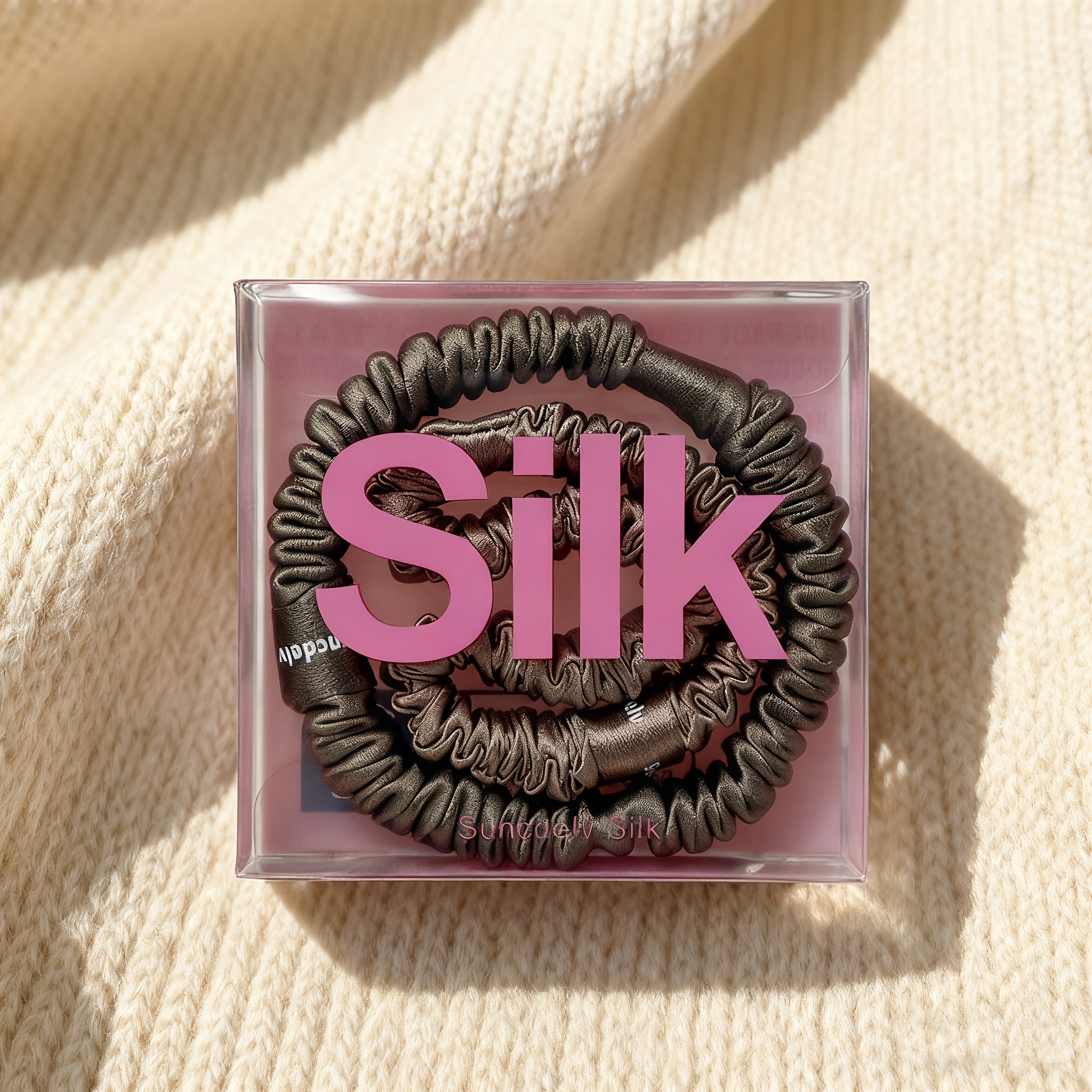 E-shop Suncdelv 100% Maulbeerseide Scrunchies, Eleganter minimalistischer Stil, 22 mm Dicke, Hochwertiges Stirnband, Haargummi in Unifarben,