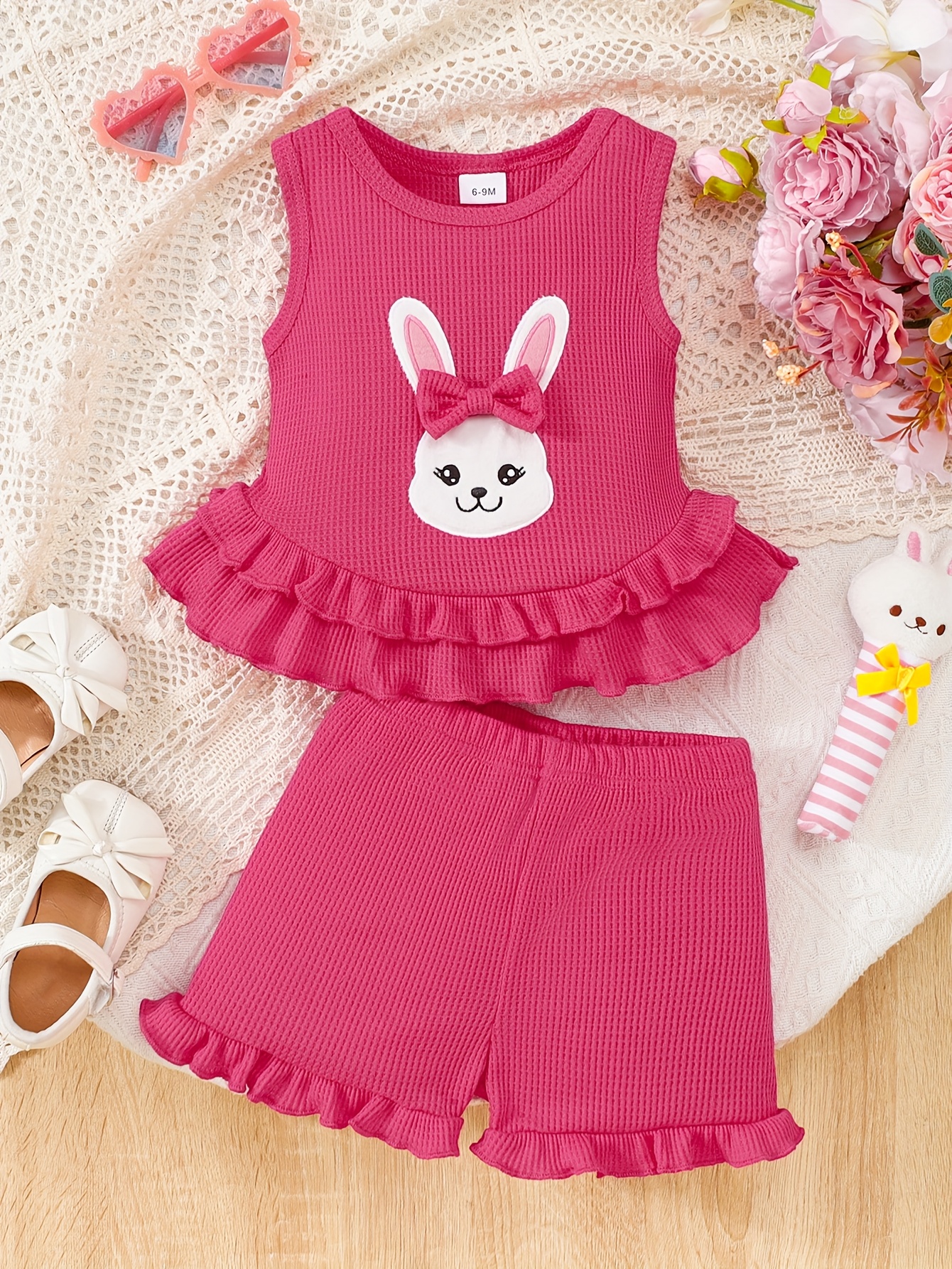 2pcs set of cute embroidered   with bow tie sleeveless round neck vest and plain color lace trim short pants