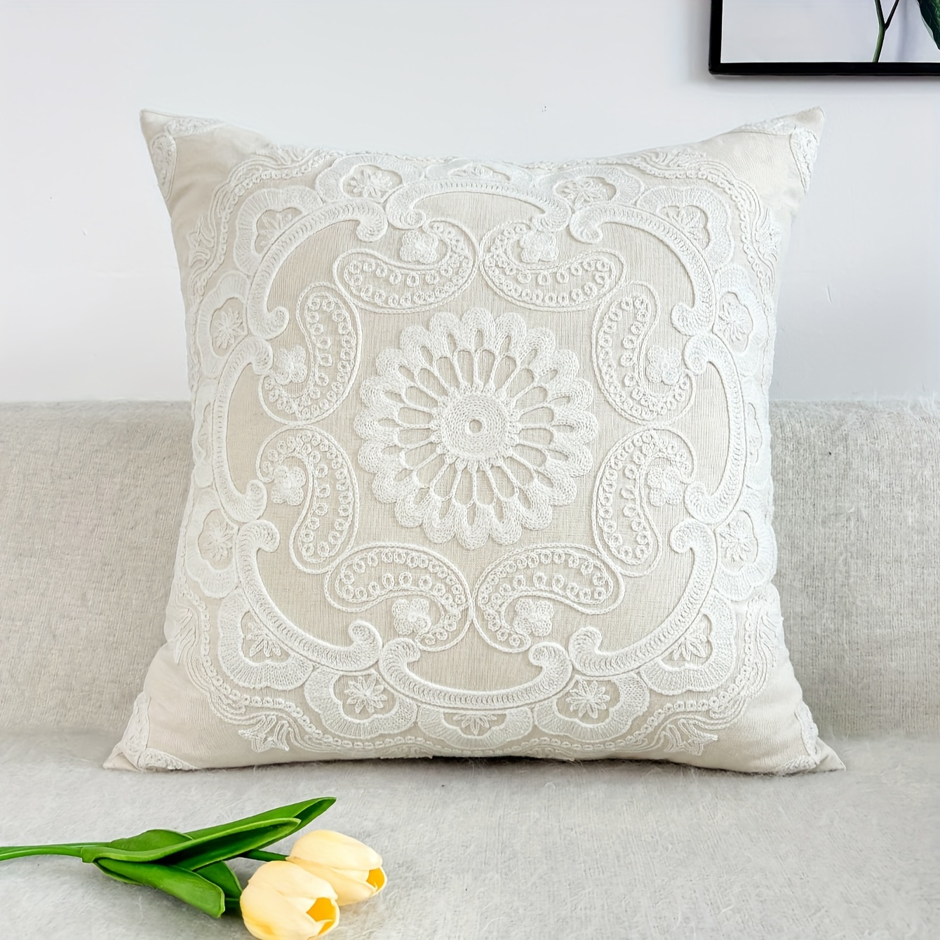 1pc Exquisite Round Pillowcase, Home Decor, Pillow Insert Not Included