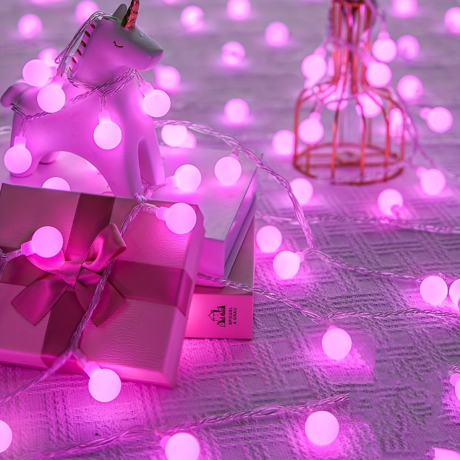 E-shop Batteriebetriebene 20/40 LED Lichterkette - Mit herzförmigen, rosa Leuchtkugeln, hergestellt aus robustem Kunststoff, keine Batterien