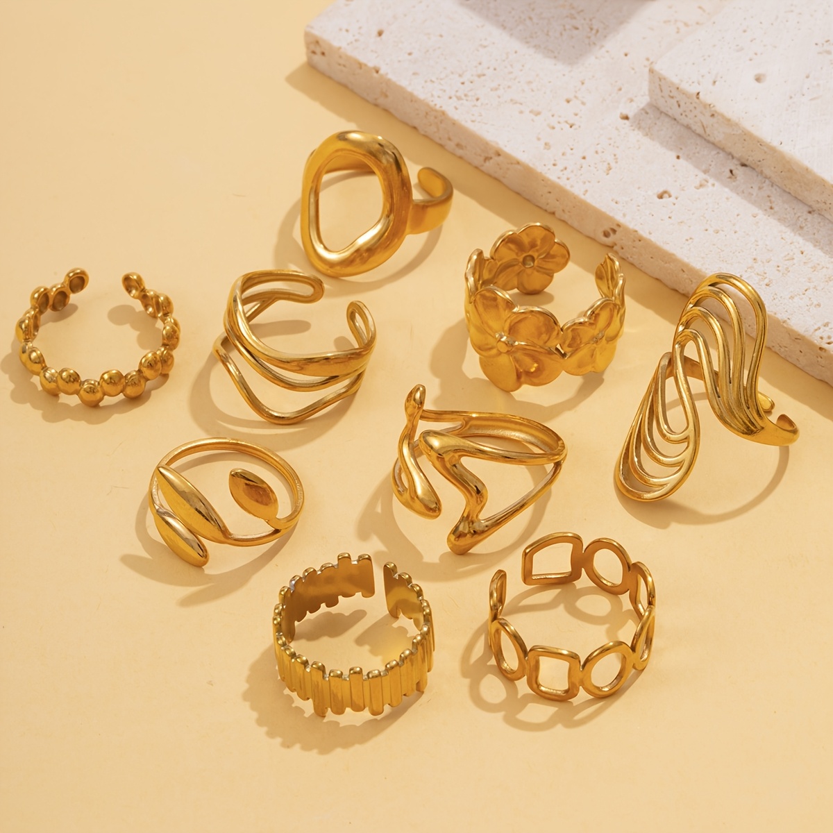 E-shop 9-teiliges Retro Temperament Metall Geometrische Hohle Unregelmäßige Blume Mehrschichtige Linie Öffnung Damen Ring Set Geeignet für Tägliche