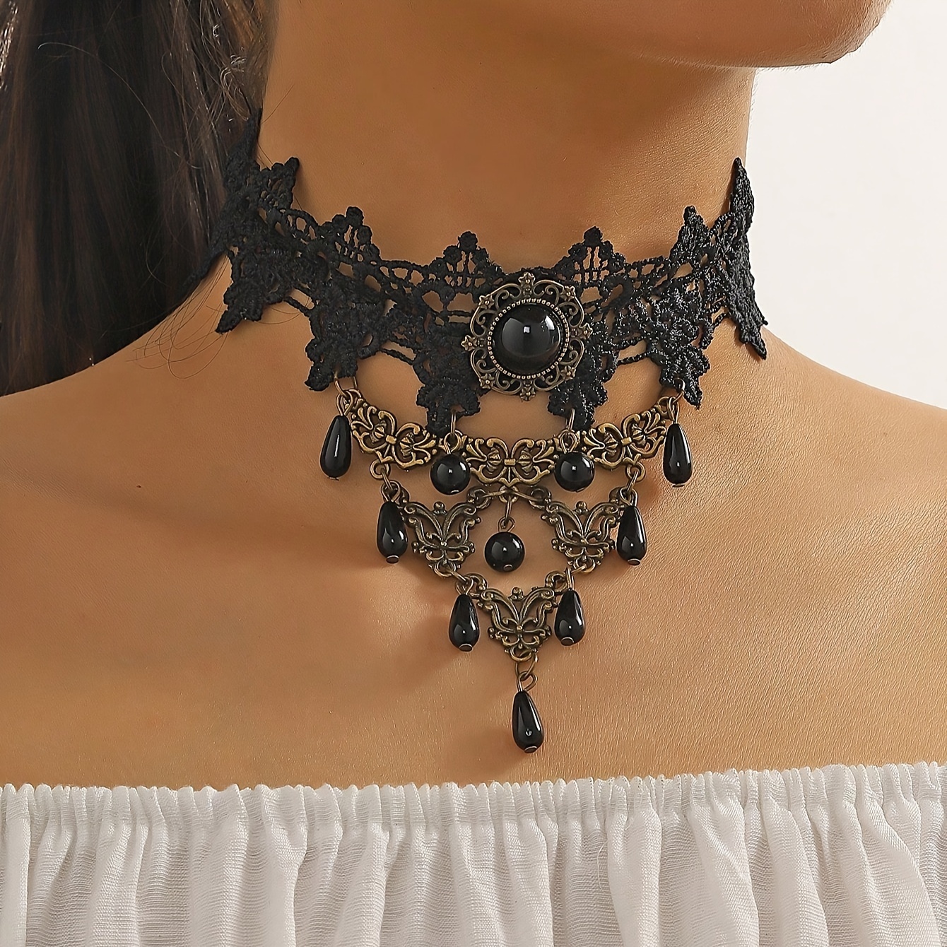 

Collier en Dentelle Noire, Chaîne Sexy Mignonne en Polyester pour la Clavicule avec Pierre de Synthétique d'Avril, Accessoire pour Fêtes et Festivals de Musique Toutes