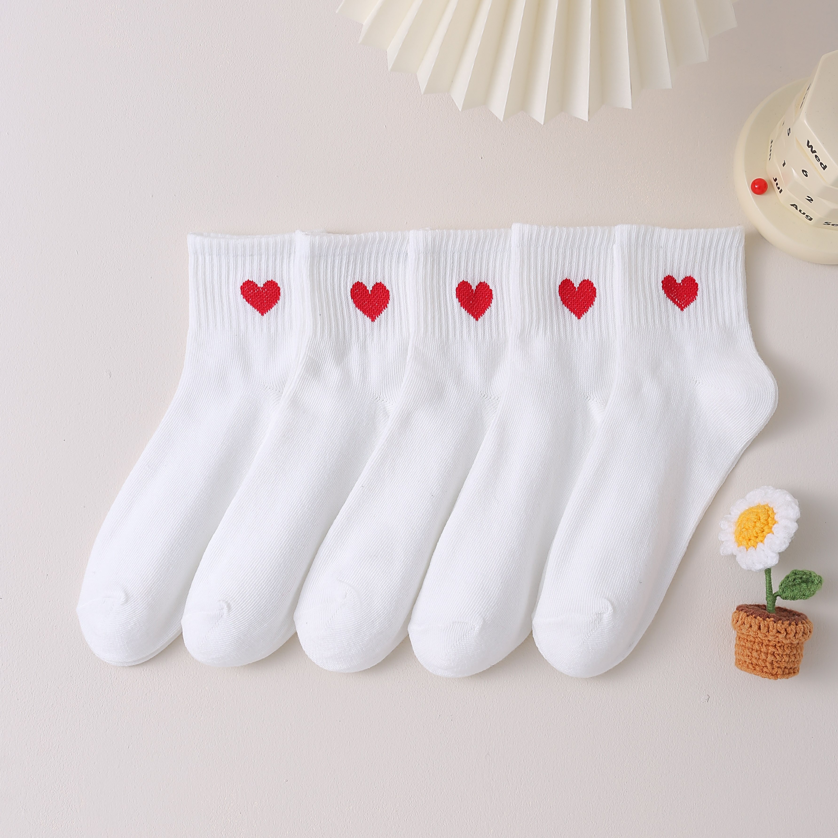 

5 Pairs Valentine's Day Heart Print Socks, Simple & Comfy Mid Tube Socks, Women's Stockings & Hosiery