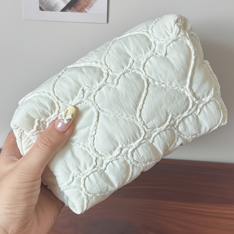 TEMU Aesthetic Quilted Makeup Bag, Soft Velvet Touch Cosmetic Pouch, Small Travel Toiletry Bag, Cute Gift For Women Students