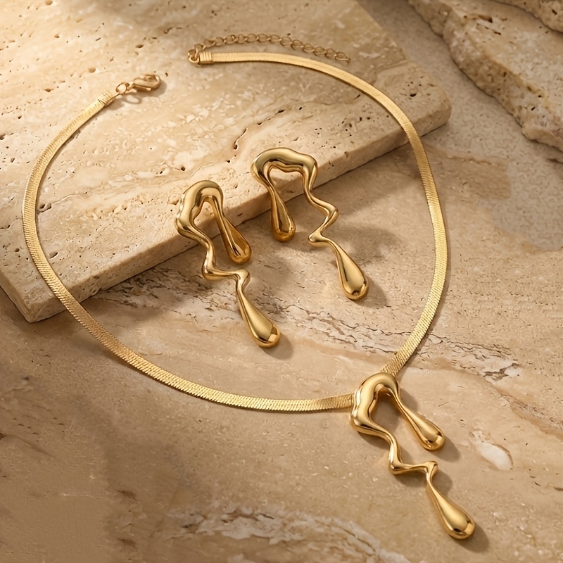 2pcs Golden Liquid Flow & Irregular Teardrop Pendant Set