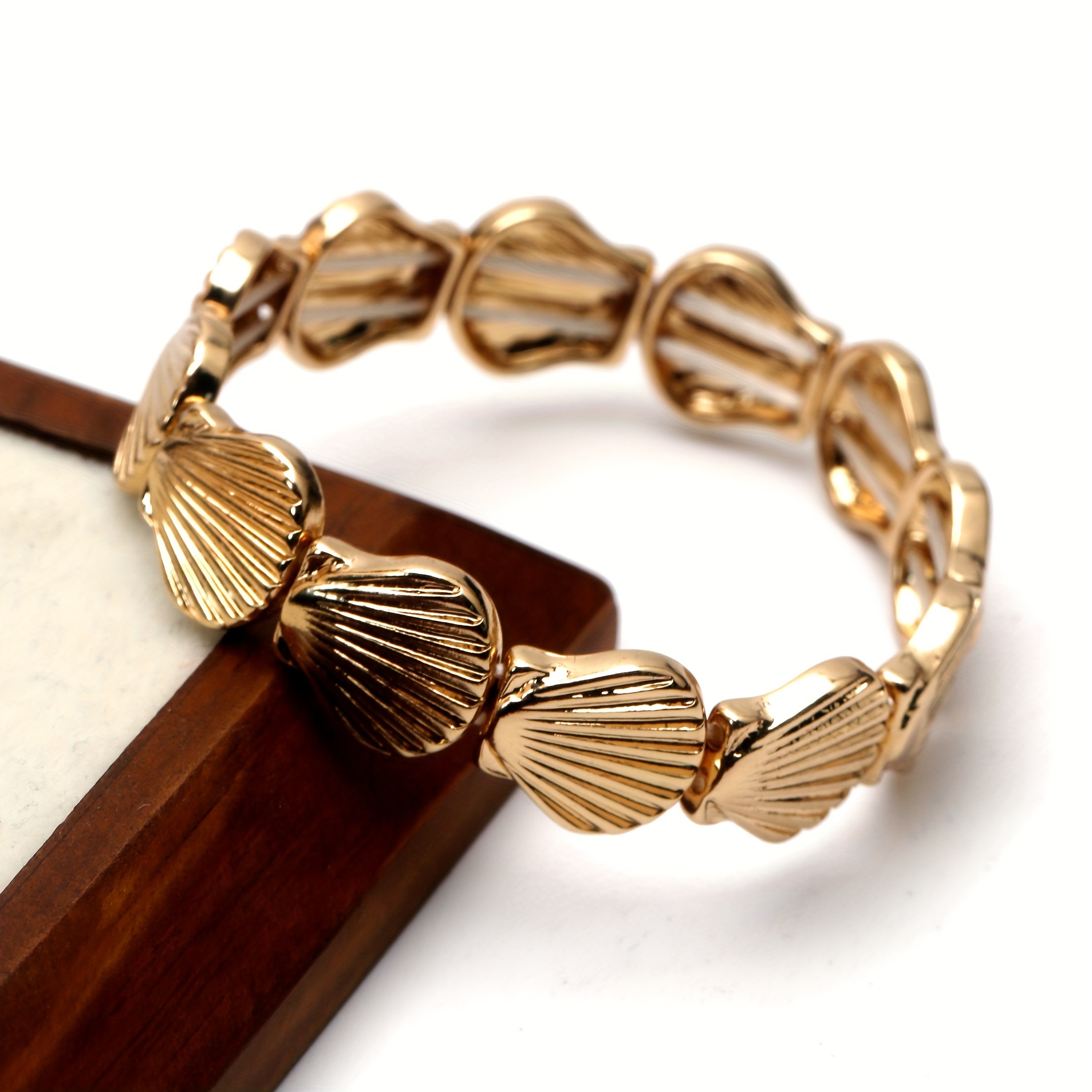 Ocean Series Scallop-Shaped Stretch Bracelet