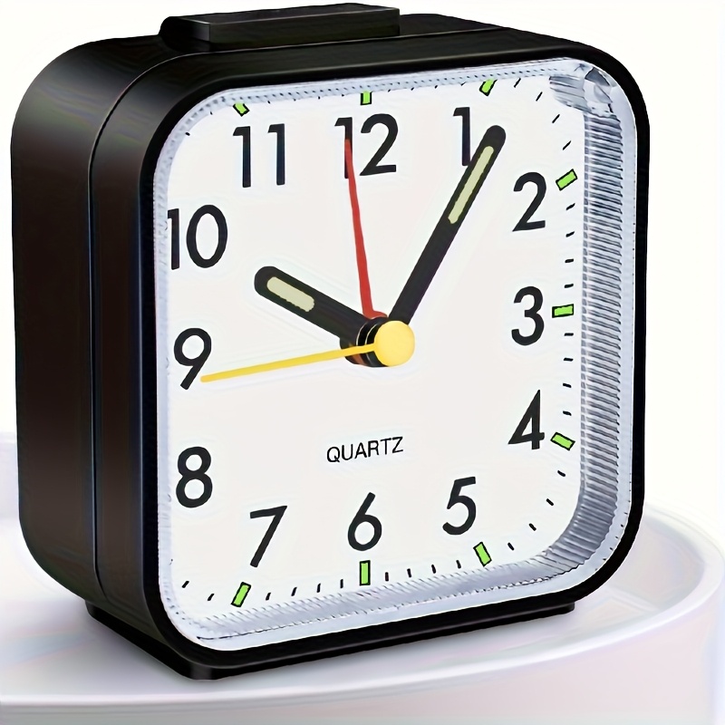 Weckende Wecker, leise Nachttischuhr für das Schlafzimmer mit klarem Display, Snooze-Funktion, Nachtlicht, einfach zu bedienen und laut genug für Schwervernünftige, Senioren