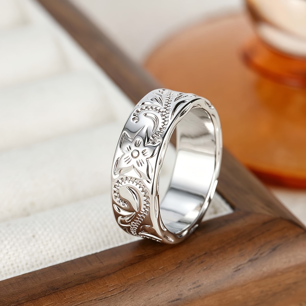 Unisex Copper Inlaid Zirconia Pattern Statement Ring