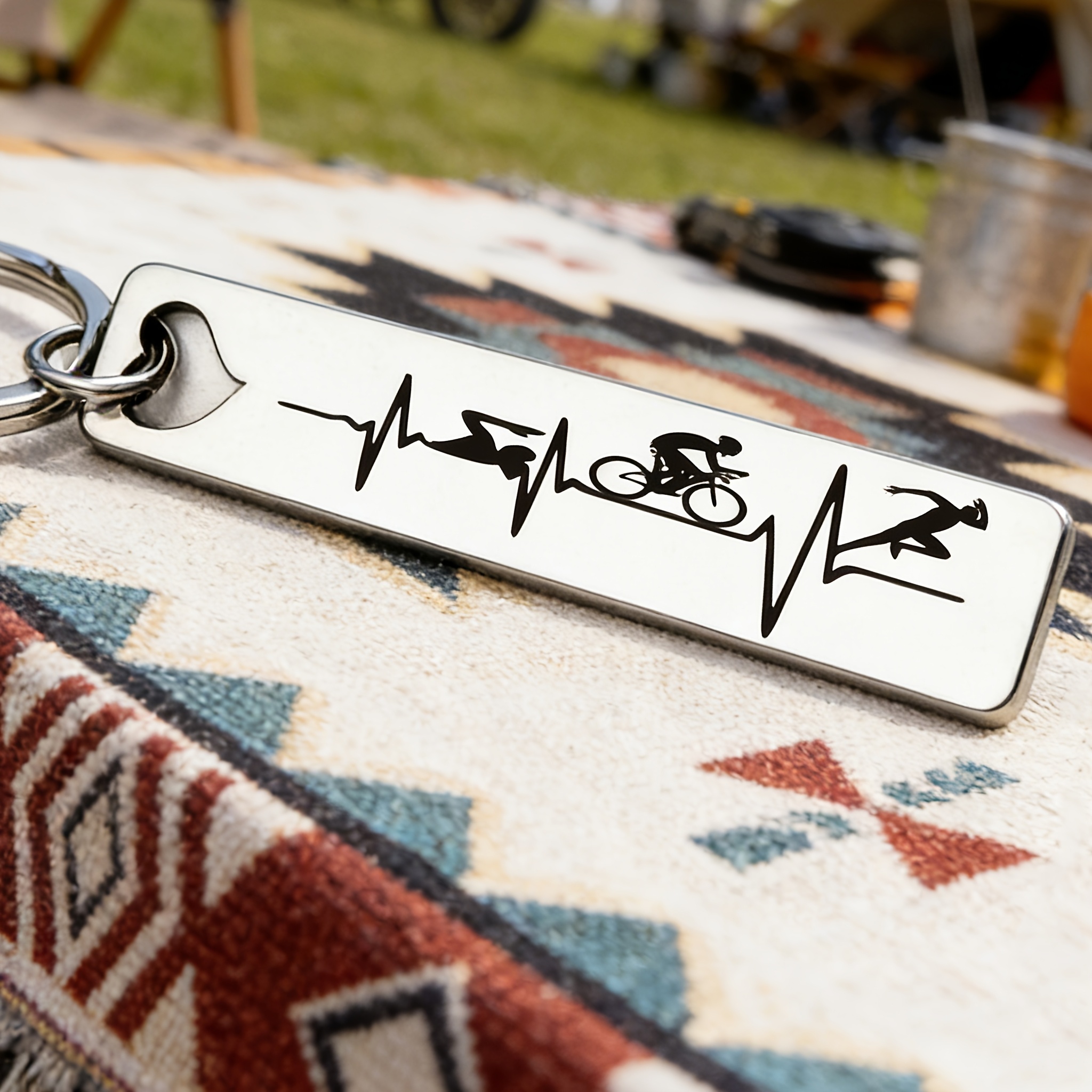 TEMU 1 Stainless Steel Keychain, Engraved With A Ecg Creative Pattern, Is A Easy And Sports Gift - A Personal Accessory Engraved And