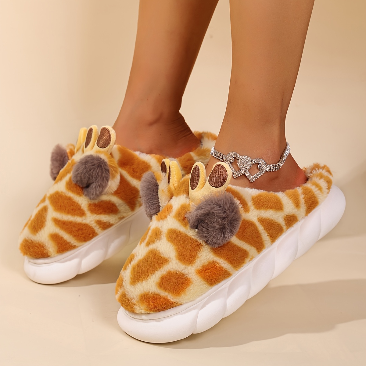 unisex couple s giraffe slippers - indoor house shoes with giraffe pattern (head, eyes,  ), warm beige & white colors, soft fabric upper & cushioned eva sole - cozy winter footwear for women and men - perfect gift for   1