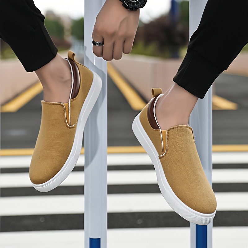 Mocassins Homme Toile Slip-On Chaussures Basses Rétro pour Hommes - Légères, Respirantes et Antidérapantes - Adhérence Tout Terrain, Semelle et Tissu en Toile, Chaussures de Skate Décontractées Adaptées au Quotidien, Extérieur, Salle de Sport - Confortables et Durables