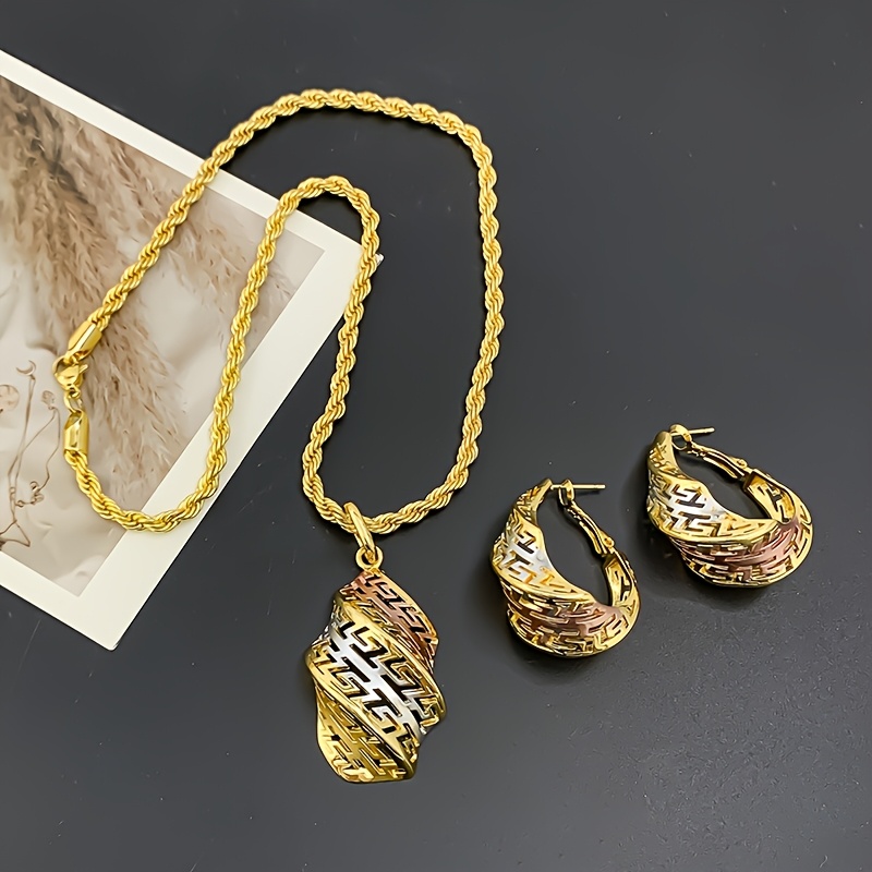 Elegant C Type Spring Earrings & Twisted Necklace Set