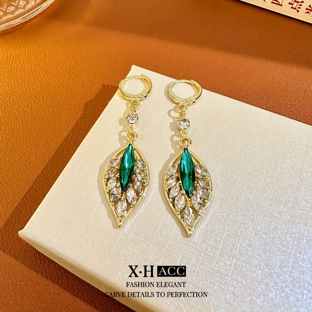 

1pc Trendy Earrings, Fashionable Earrings, Zirconia Shining Earrings, Temperament Women's Earrings