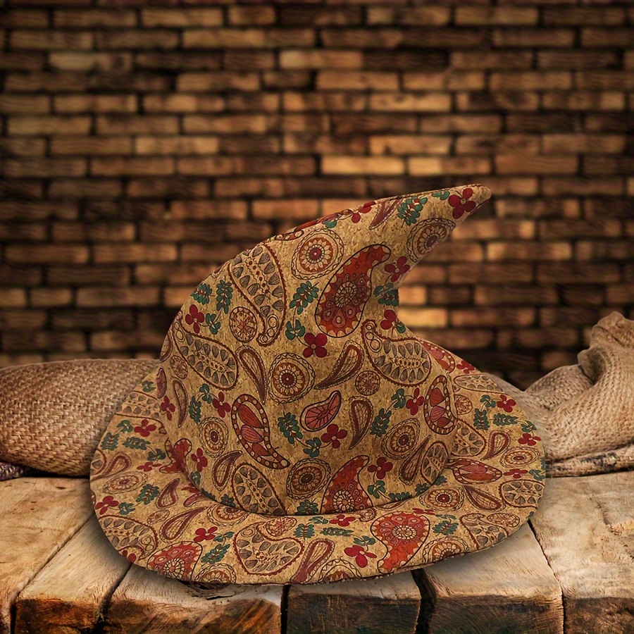 Stregoni O Cappello Della Strega Su Fondo Scuro Immagine Stock - Foto 5