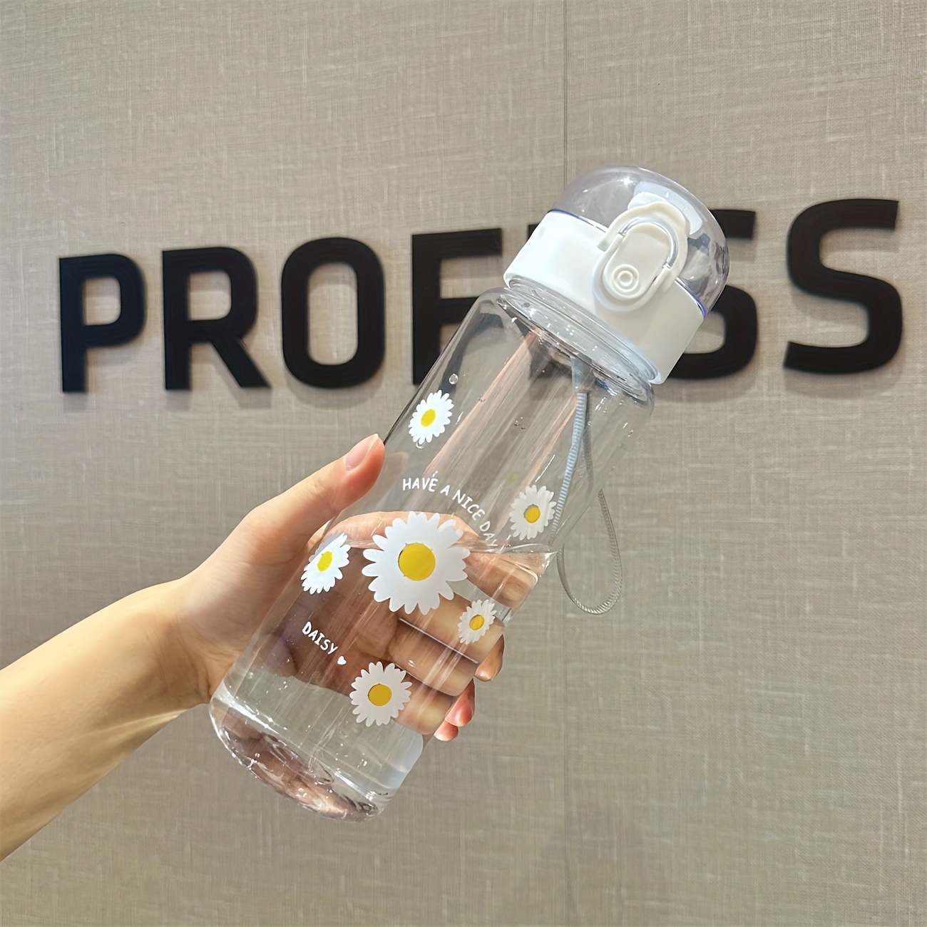 780ml Chrysanthemum Plastic Water Bottle | Transparent, Portable, Sealable Gym Travel Cup With Printed Pattern