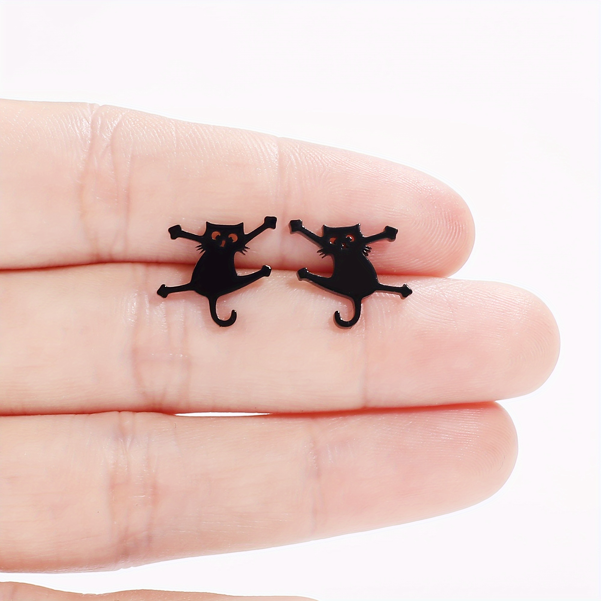 Startled Cat Stud Earrings, 316l Stainless Steel