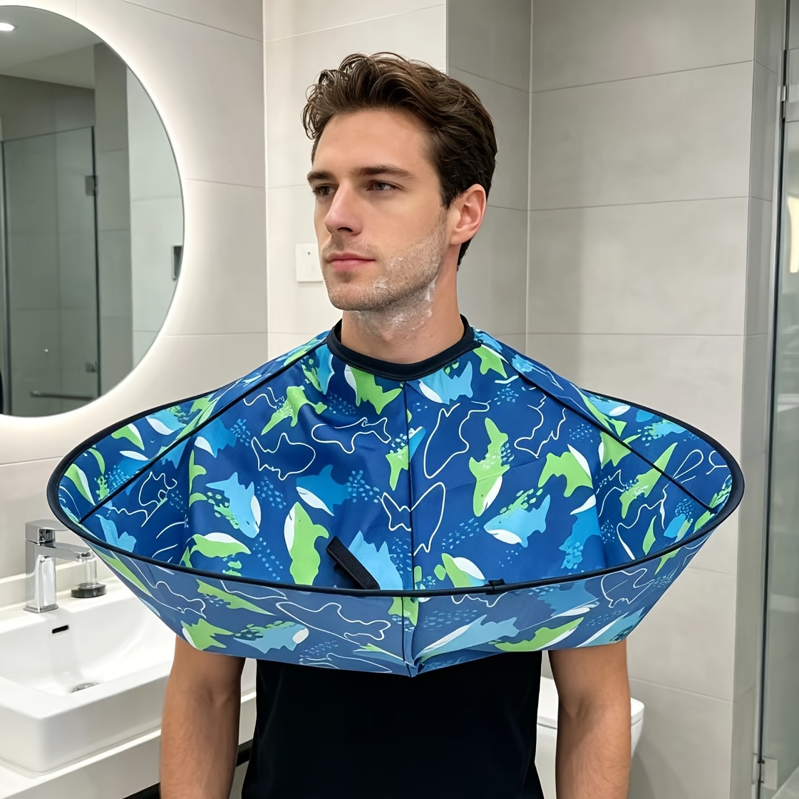 TEMU 1pc Of High-quality Foldable Cape With Secure Fastening - Adorable Cartoon , A Convenient Foldable Storage Cape Umbrella For Use By Hairstylists