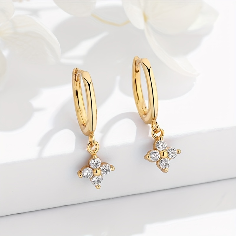 1 Pair Of Light Luxury Elegant Clover Shaped Women's Fashionable Hanging Earrings - With Synthetic Zirconia Earrings - Holiday Party Jewelry - Valentine's Day Gift