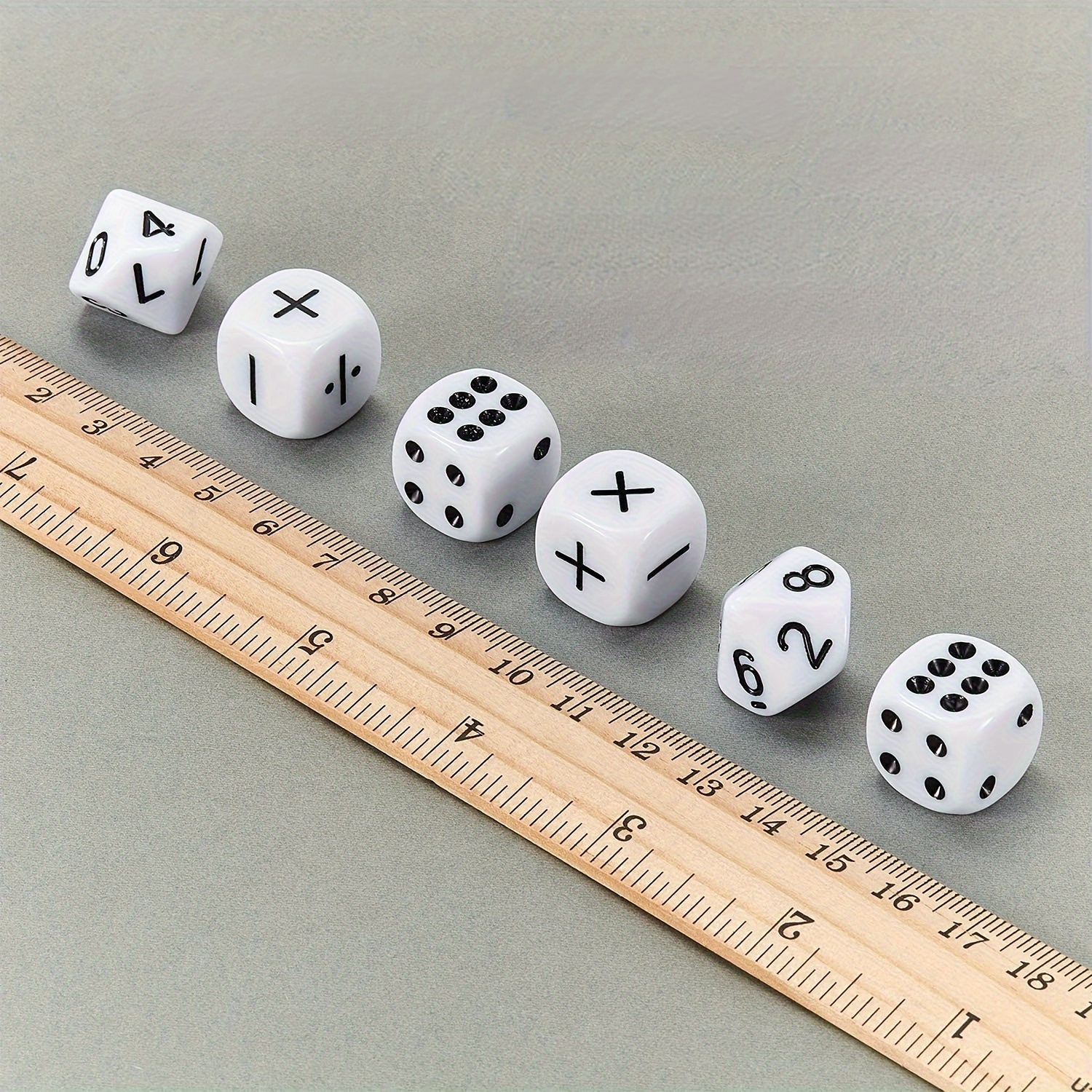 

18pcs 6-sided & 10-sided Teaching Dice, Suitable For Math Teaching, Game Dice