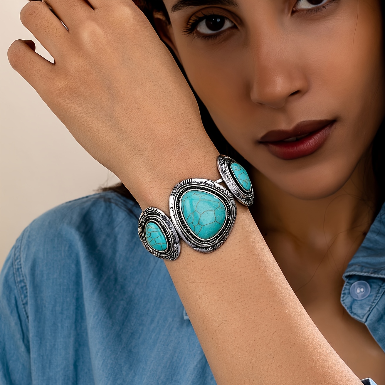 Bohemian Style Geometric Turquoise Pattern Versatile Spring Fashion Bracelet For Women, Ideal For Gifting