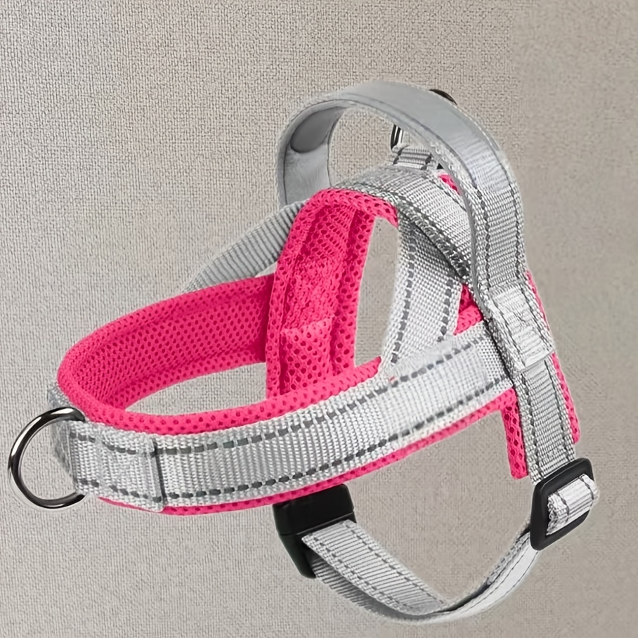 Adjustable Anti-Pull Dog Leash with Saddle-Style Chest Harness
