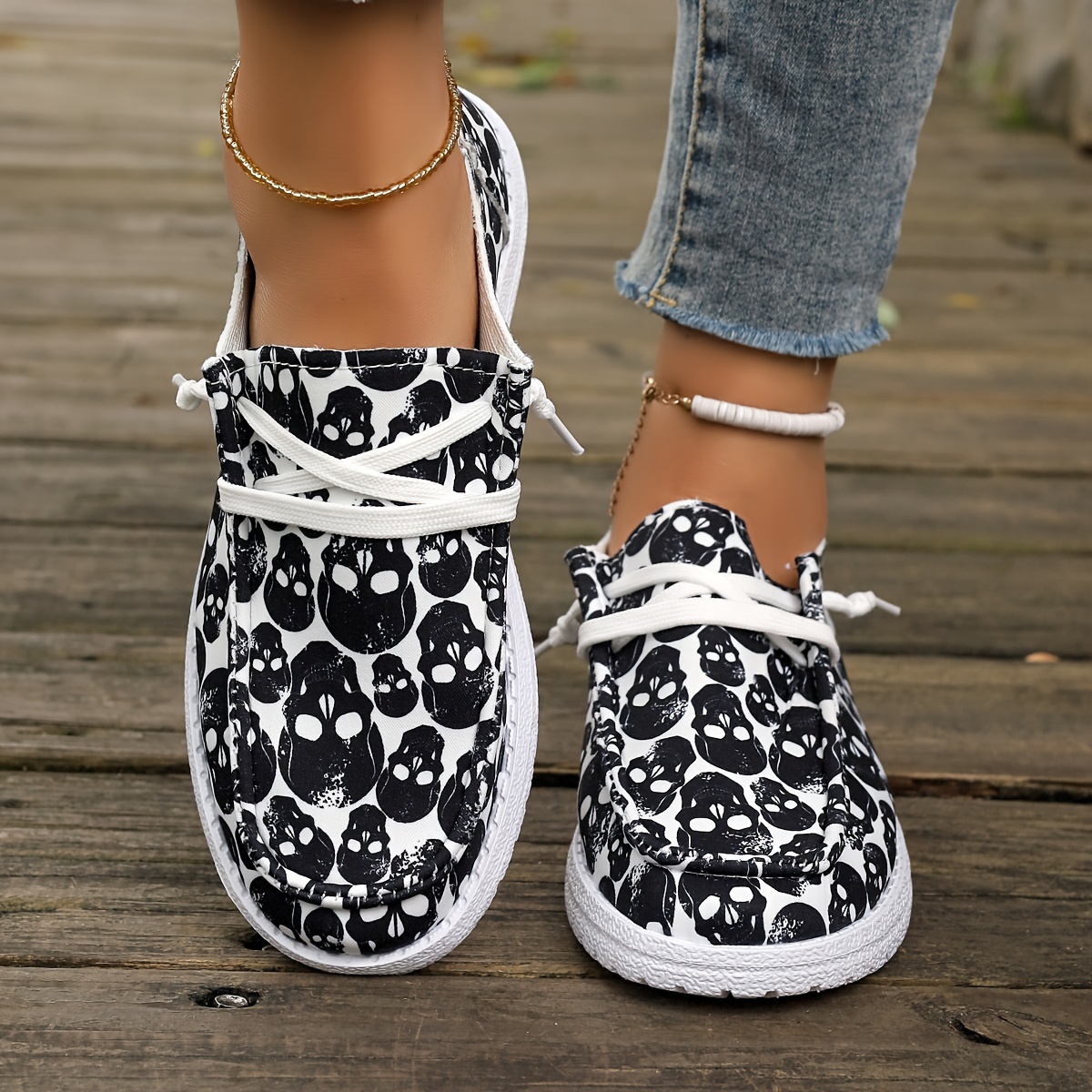 

Women's Skull Print Loafers, Lightweight Flat Slip On Walking Shoes, Comfort Low-top Daily Footwear