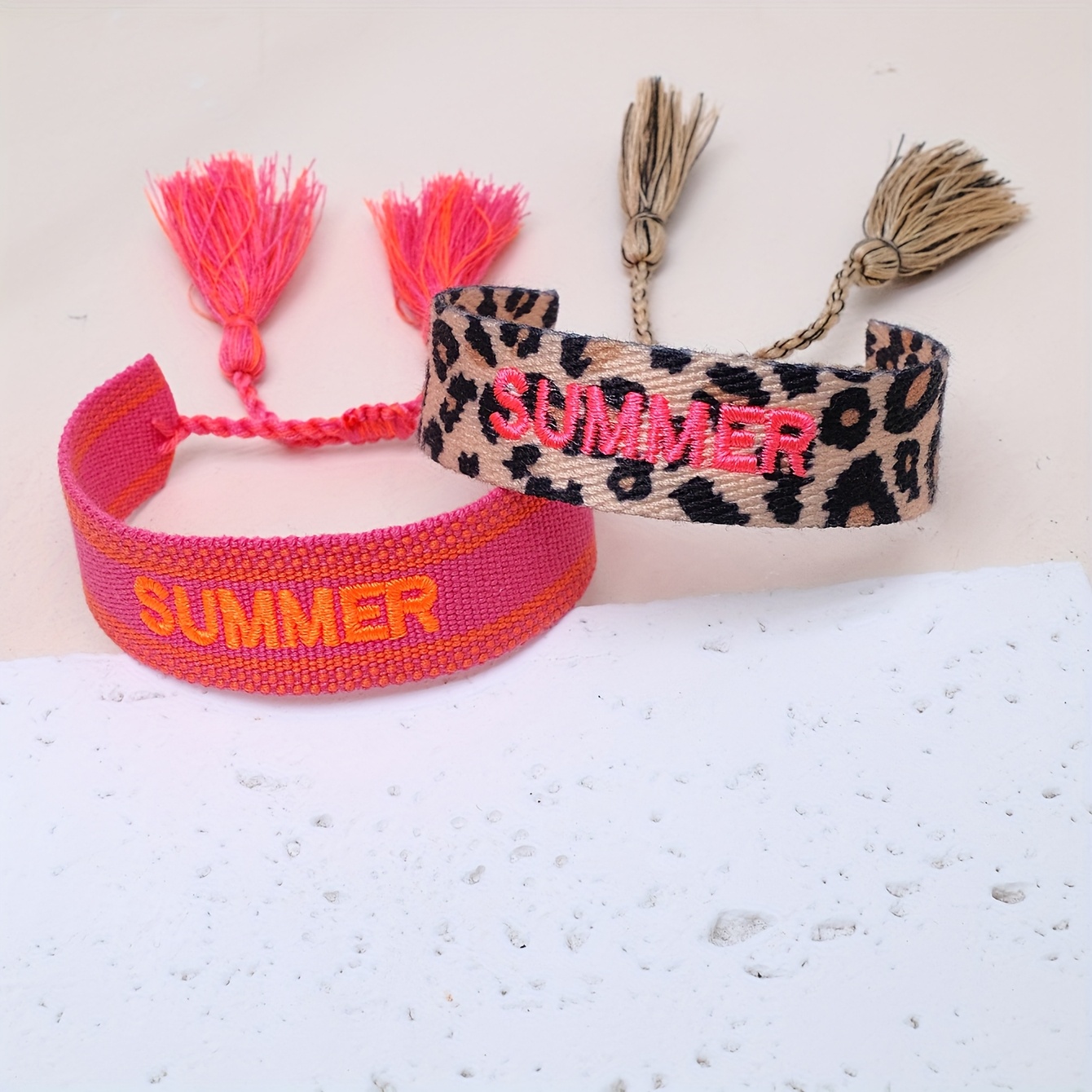 E-shop 2er-Set Sommerurlaub Armband Leopardenmuster Modisches handgewebtes Vintage Quasten Verstellbare Größe Boho Geeignet für Frauen Freunde Outdoor