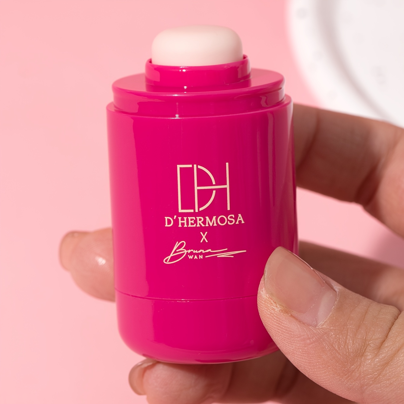 Image of Gentle And Non-irritating Invisible Pore Makeup Stick, Long-lasting Oil Control, Moisturizing And Non-irritating, Light Makeup Primer, A Perfect And Delicate Makeup
