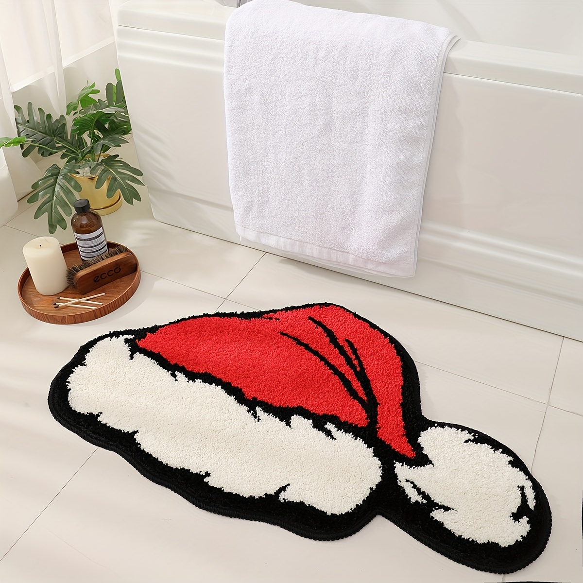 

Christmas Hat And Red Bathroom Mat Mat