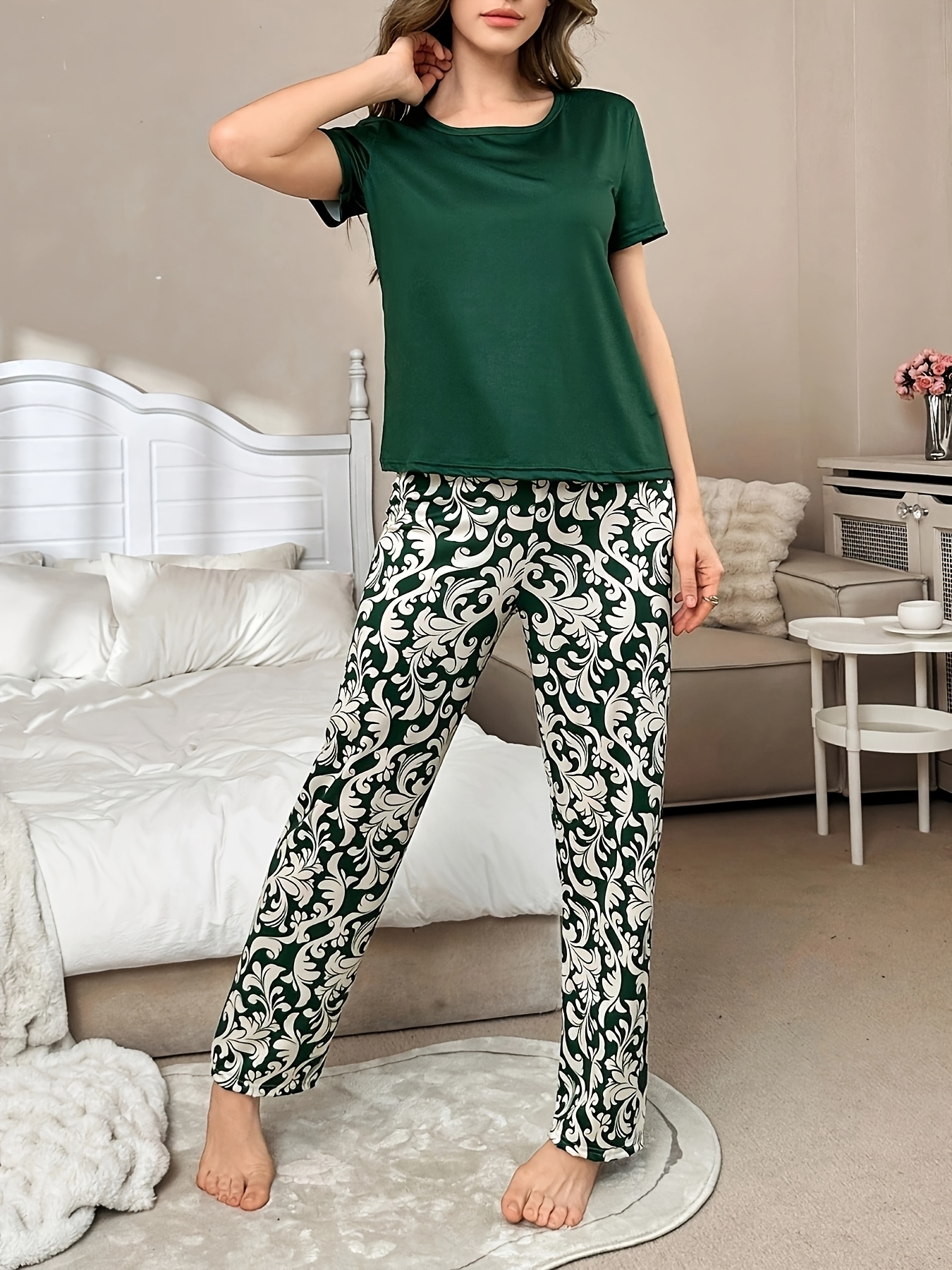 Women's 2pcs Pajama Set, Comfortable Home Wear Outfit, Loose Round Neck Short Sleeve Top and Elastic Waistband Pants, Elegant Holiday Sleepwear, Perfect Gift Choice for Women