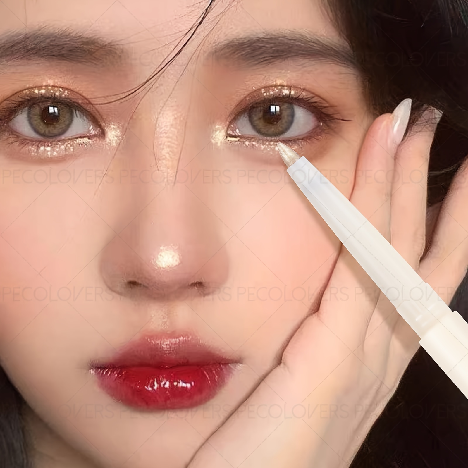 1  dual purpose waterproof eye shadow and eyeliner featuring a   cream   with glitter and pearlescent effects end   halloween or christmas gifts