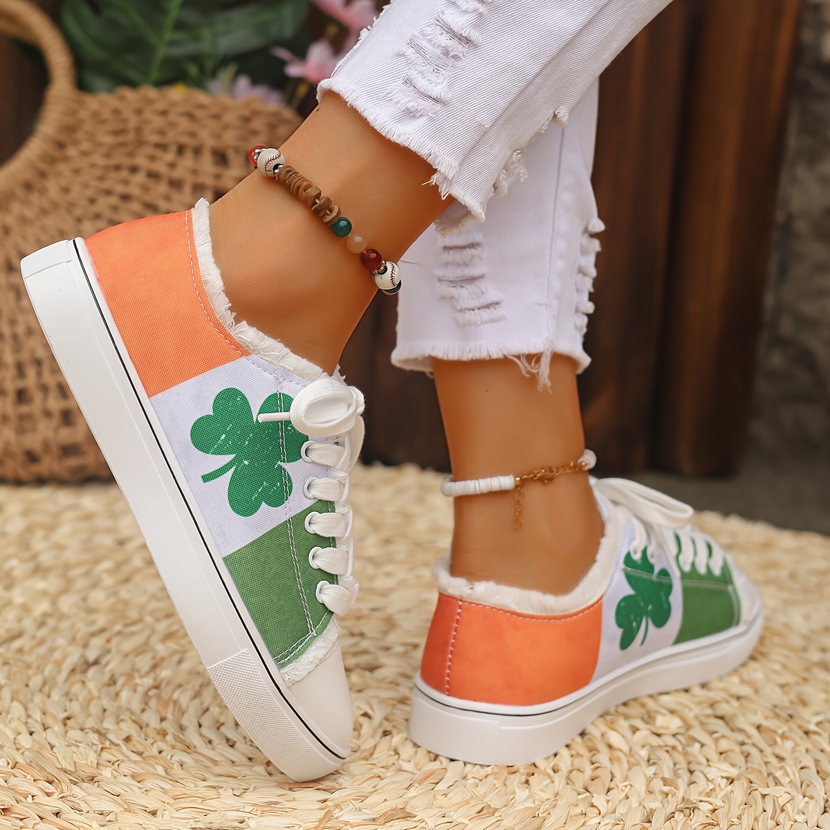 

Women's Casual Fashion Sneakers - & Sporty, Lace-up Canvas Shoes With Clover Design, Comfortable Tpr Sole, Wear, Non-washable