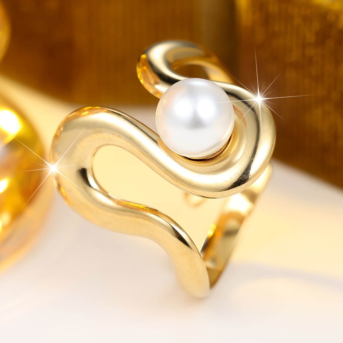 Men's Minimalist Shiny Wavy Ring, Fashionable Gift