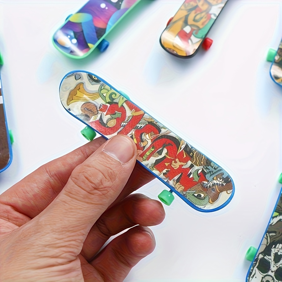 Mini Finger Skateboards - Desktop Relax Toy - Party Prizes