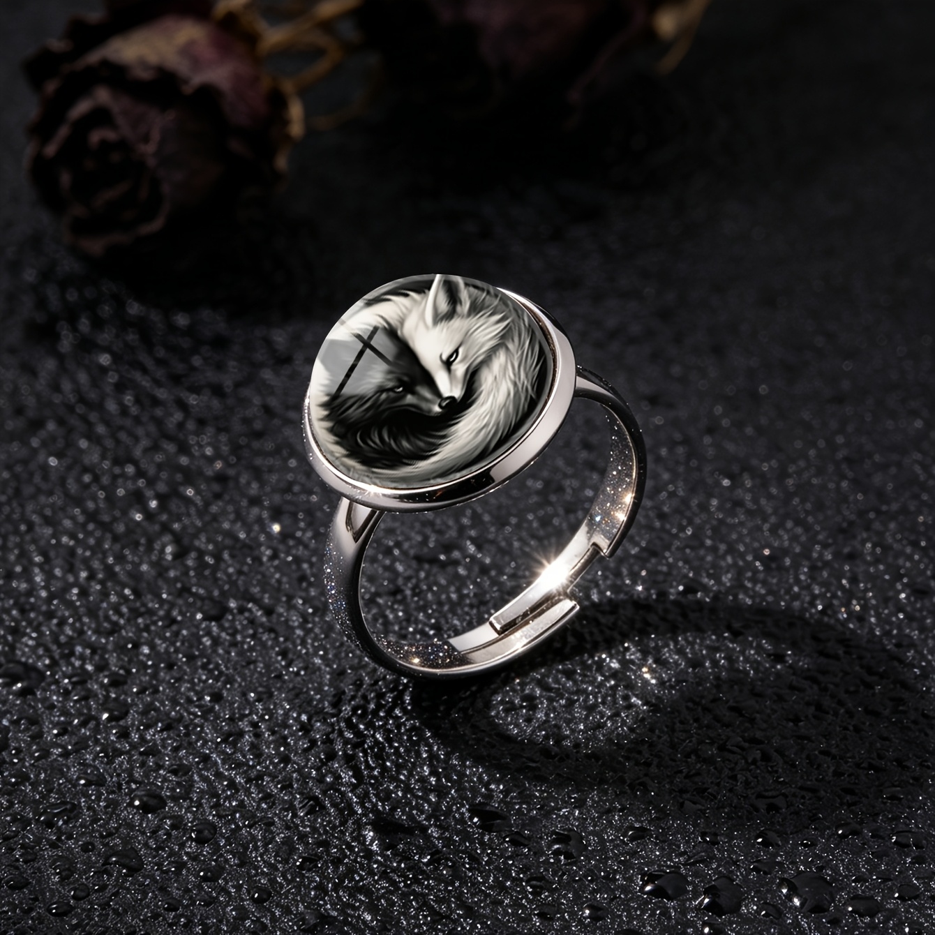 Women's Vintage Black and White Fox Tai Chi Pattern Ring