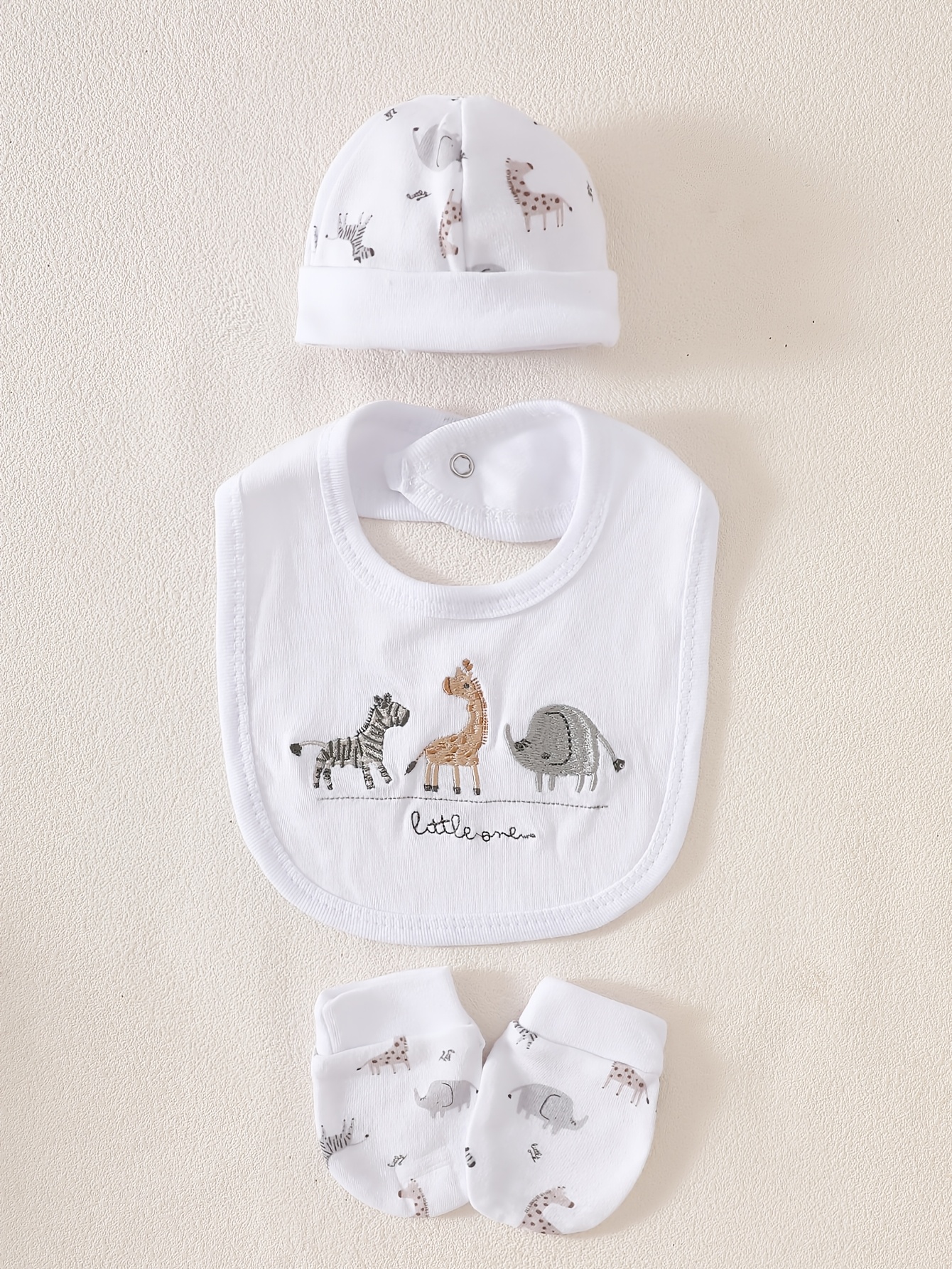 8pcs Newborn Onesie Set with Pure White Animal Pattern