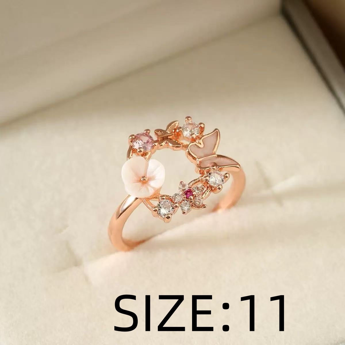 Exquisite Flower Unisex Ring with Synthetic Zircon