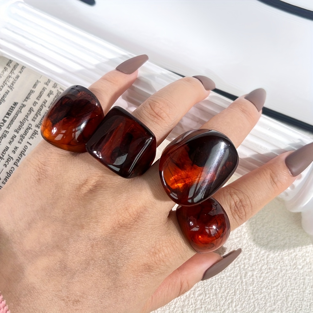 TEMU Set Of 4 Stylish Amber-colored Resin Rings - Featuring A Unique Irregular Shape, Perfect For Parties And Gifts