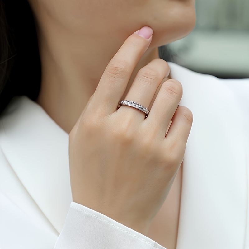 Women's Floral Dance Moissanite Ring, Elegant Gift for Special Occasions