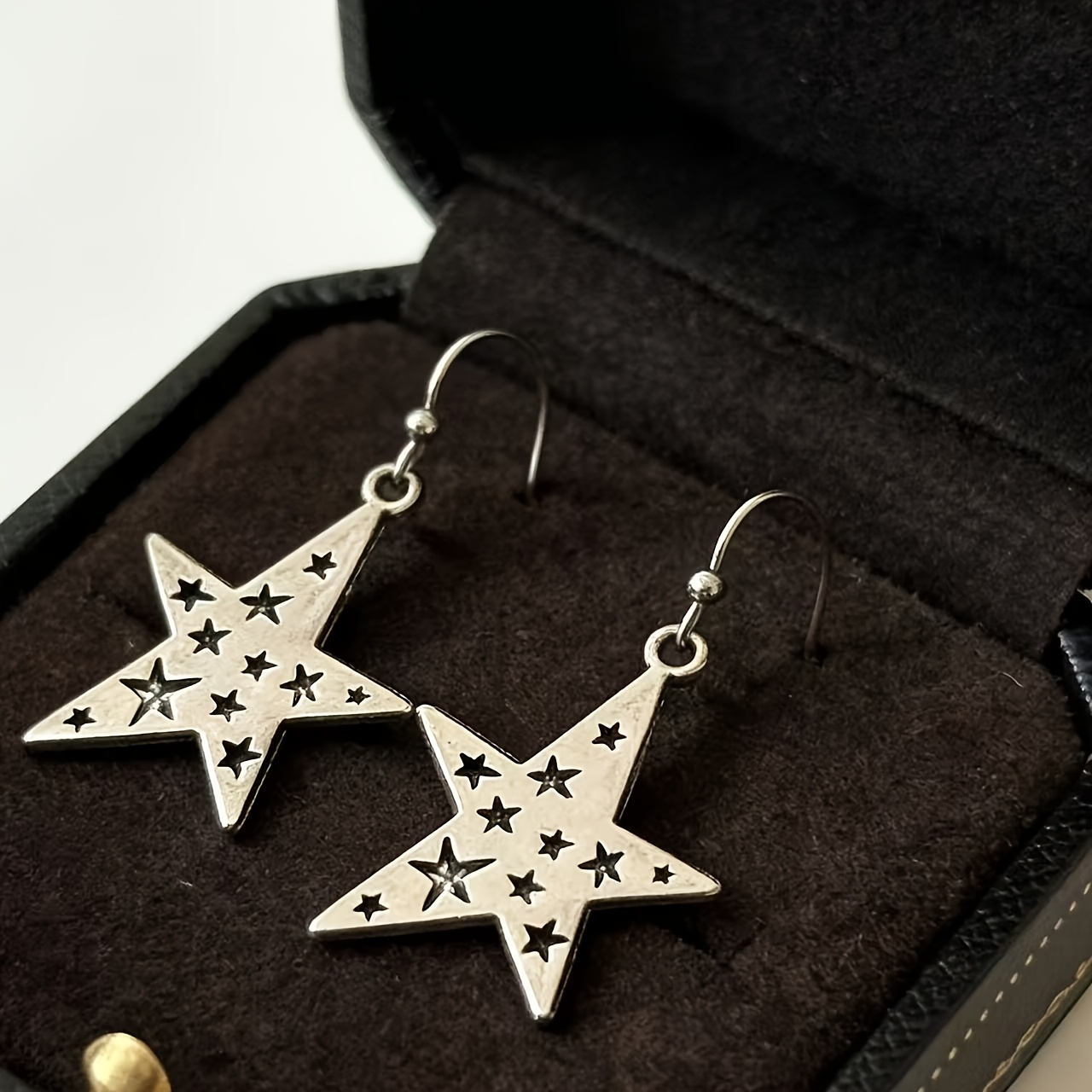 Women's Vintage Distressed Starburst Pentagram Dangle Earrings